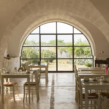 Masseria Palombara Grande 4* Ostuni