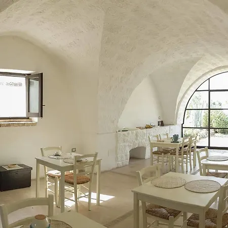 Masseria Palombara Grande Bed & Breakfast 3*
